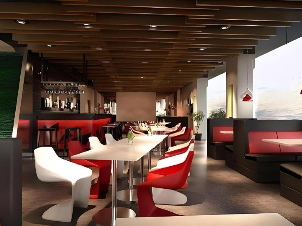 G Suites Hotel By Amithya Surabaya Eksteriør bilde