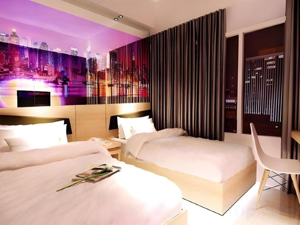 G Suites Hotel By Amithya Surabaya Eksteriør bilde